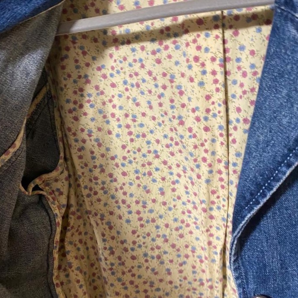 Jean jacket - Picture 2 of 4